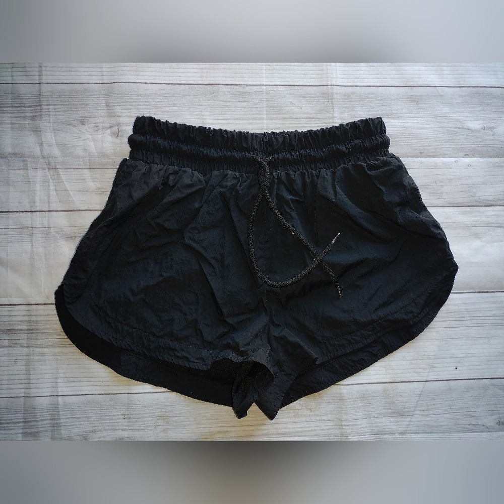 Forever 21 Womens Black‎ Athletic Running Shorts Drawstring Elastic Waist size L